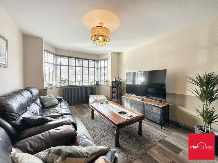 Images for Radford Drive, Irlam, M44 EAID:3405264228 BID:2714ea13-4875-41c2-9250-130c9b5cb2ff