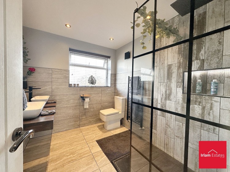 Images for Radford Drive, Irlam, M44 EAID:3405264228 BID:2714ea13-4875-41c2-9250-130c9b5cb2ff