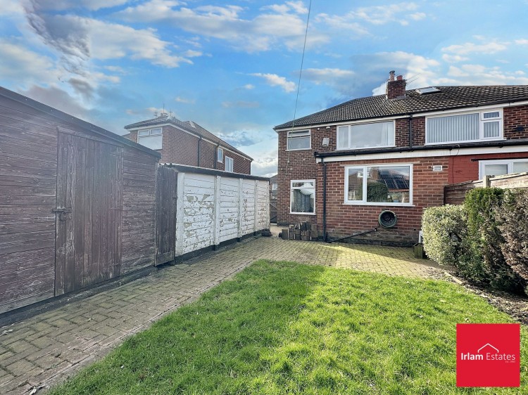 Images for Radford Drive, Irlam, M44 EAID:3405264228 BID:2714ea13-4875-41c2-9250-130c9b5cb2ff