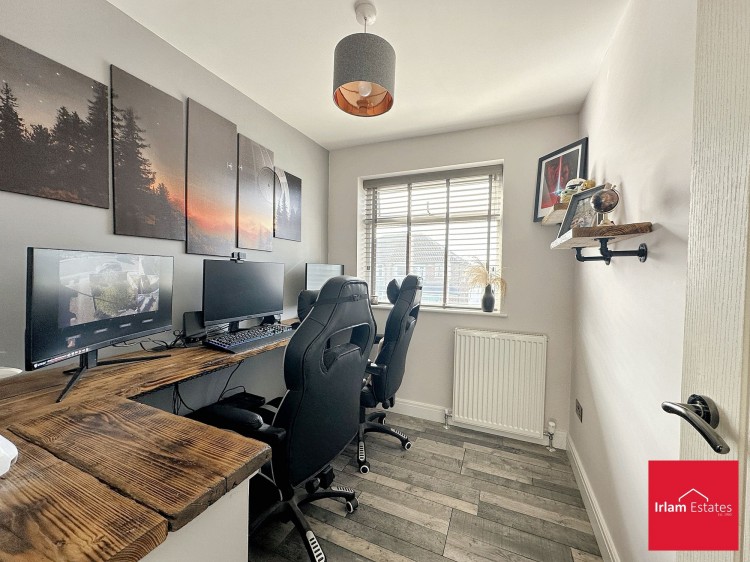 Images for Radford Drive, Irlam, M44 EAID:3405264228 BID:2714ea13-4875-41c2-9250-130c9b5cb2ff