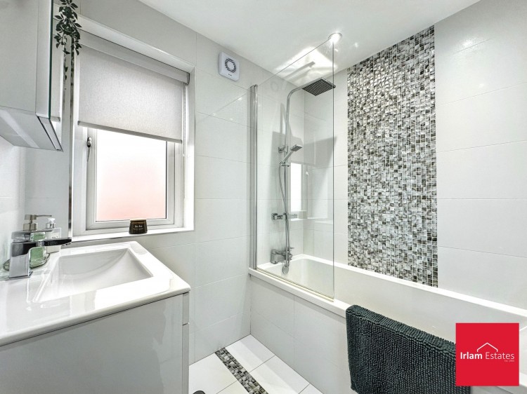 Images for Elsinore Avenue, Irlam, M44 EAID:3405264228 BID:2714ea13-4875-41c2-9250-130c9b5cb2ff