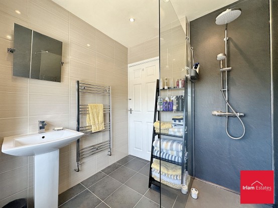 Images for Sandy Lane, Irlam, M44 EAID:3405264228 BID:2714ea13-4875-41c2-9250-130c9b5cb2ff