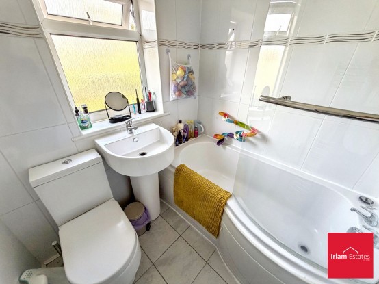 Images for The Crescent, Irlam, M44 EAID:3405264228 BID:2714ea13-4875-41c2-9250-130c9b5cb2ff