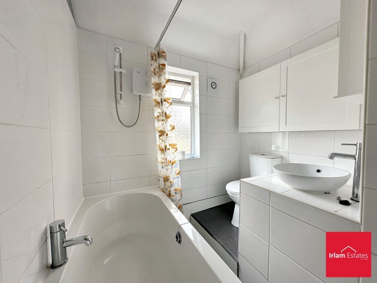 Images for Liverpool Road, Irlam, M44 EAID:3405264228 BID:2714ea13-4875-41c2-9250-130c9b5cb2ff