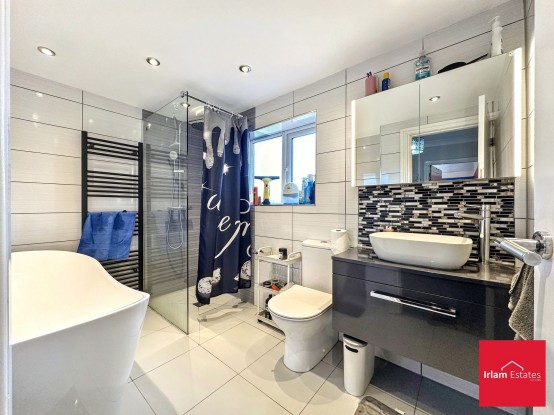 Images for Ferry Road, Irlam, M44 EAID:3405264228 BID:2714ea13-4875-41c2-9250-130c9b5cb2ff