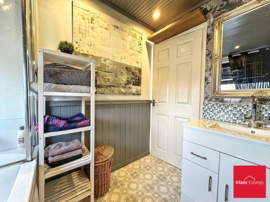 Images for Broadway, Irlam, M44 EAID:3405264228 BID:2714ea13-4875-41c2-9250-130c9b5cb2ff