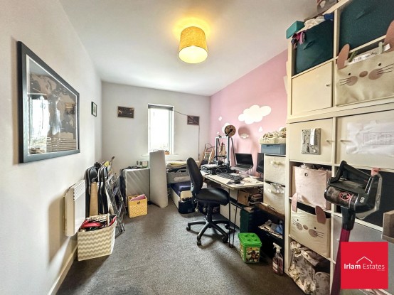 Images for Forebay Drive, Irlam, M44 EAID:3405264228 BID:2714ea13-4875-41c2-9250-130c9b5cb2ff