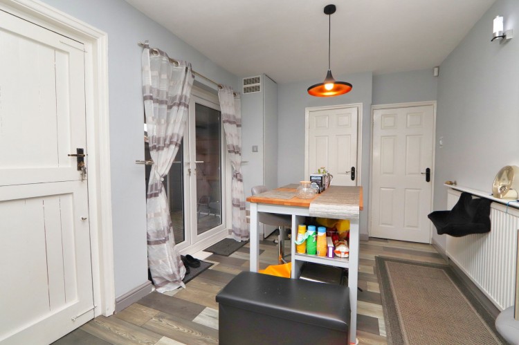 Images for Elsinore Avenue, Irlam, M44 EAID:3405264228 BID:2714ea13-4875-41c2-9250-130c9b5cb2ff