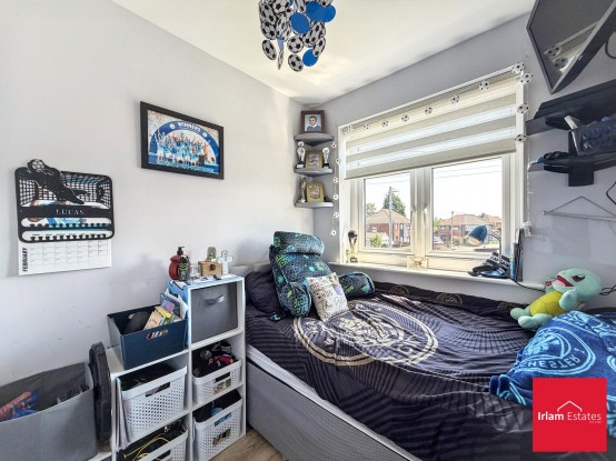 Images for Wentworth Avenue, Irlam, M44 EAID:3405264228 BID:2714ea13-4875-41c2-9250-130c9b5cb2ff