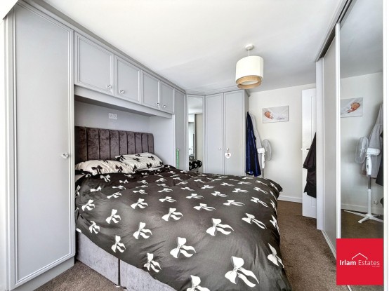Images for Wentworth Avenue, Irlam, M44 EAID:3405264228 BID:2714ea13-4875-41c2-9250-130c9b5cb2ff