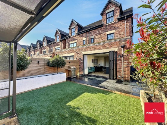 Images for Lansdowne Road, Eccles, M30 EAID:3405264228 BID:2714ea13-4875-41c2-9250-130c9b5cb2ff