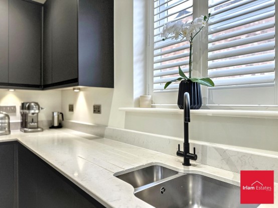 Images for Lansdowne Road, Eccles, M30 EAID:3405264228 BID:2714ea13-4875-41c2-9250-130c9b5cb2ff