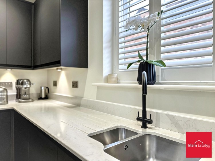 Images for Lansdowne Road, Eccles, M30 EAID:3405264228 BID:2714ea13-4875-41c2-9250-130c9b5cb2ff