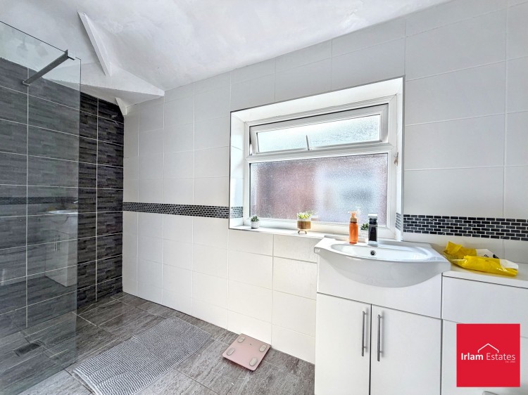 Images for Hamilton Avenue, Cadishead, M44 EAID:3405264228 BID:2714ea13-4875-41c2-9250-130c9b5cb2ff