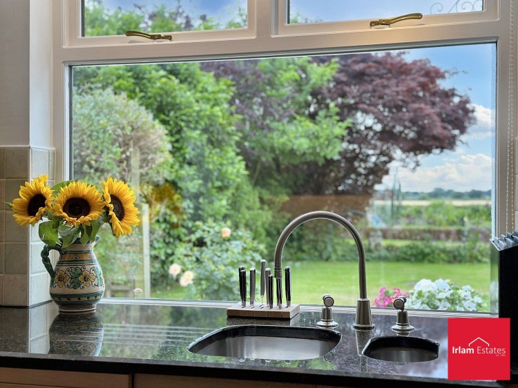 Images for Glazebrook Lane, Glazebrook, WA3 EAID:3405264228 BID:2714ea13-4875-41c2-9250-130c9b5cb2ff