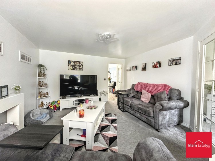 Images for Hayes Road, Cadishead, M44 EAID:3405264228 BID:2714ea13-4875-41c2-9250-130c9b5cb2ff