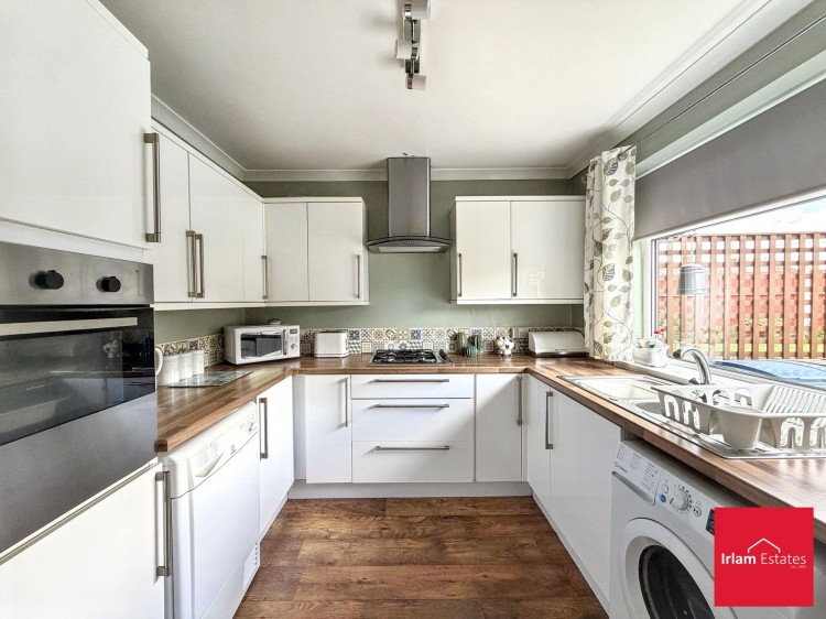 Images for Eldon Road, Irlam, M44 EAID:3405264228 BID:2714ea13-4875-41c2-9250-130c9b5cb2ff