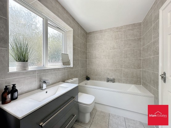 Images for Mona Way, Irlam, M44 EAID:3405264228 BID:2714ea13-4875-41c2-9250-130c9b5cb2ff
