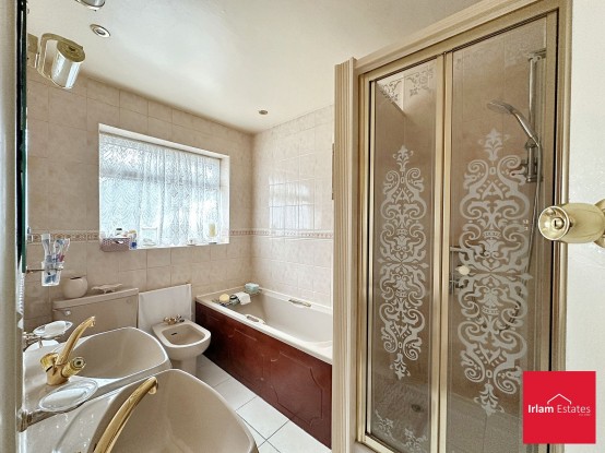 Images for Ellesmere Road, Eccles, M30 EAID:3405264228 BID:2714ea13-4875-41c2-9250-130c9b5cb2ff