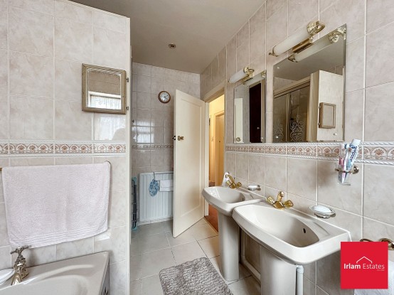 Images for Ellesmere Road, Eccles, M30 EAID:3405264228 BID:2714ea13-4875-41c2-9250-130c9b5cb2ff