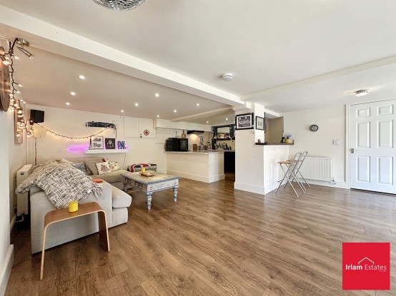 Images for Ashlands Avenue, Swinton, M27 EAID:3405264228 BID:2714ea13-4875-41c2-9250-130c9b5cb2ff