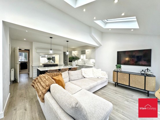 Images for Highbury Avenue, Irlam, M44 EAID:3405264228 BID:2714ea13-4875-41c2-9250-130c9b5cb2ff