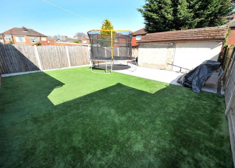 Images for Elsinore Avenue, Irlam, M44 EAID:3405264228 BID:2714ea13-4875-41c2-9250-130c9b5cb2ff