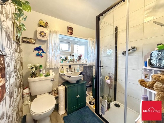 Images for Frodsham Road, Sale, M33 EAID:3405264228 BID:2714ea13-4875-41c2-9250-130c9b5cb2ff